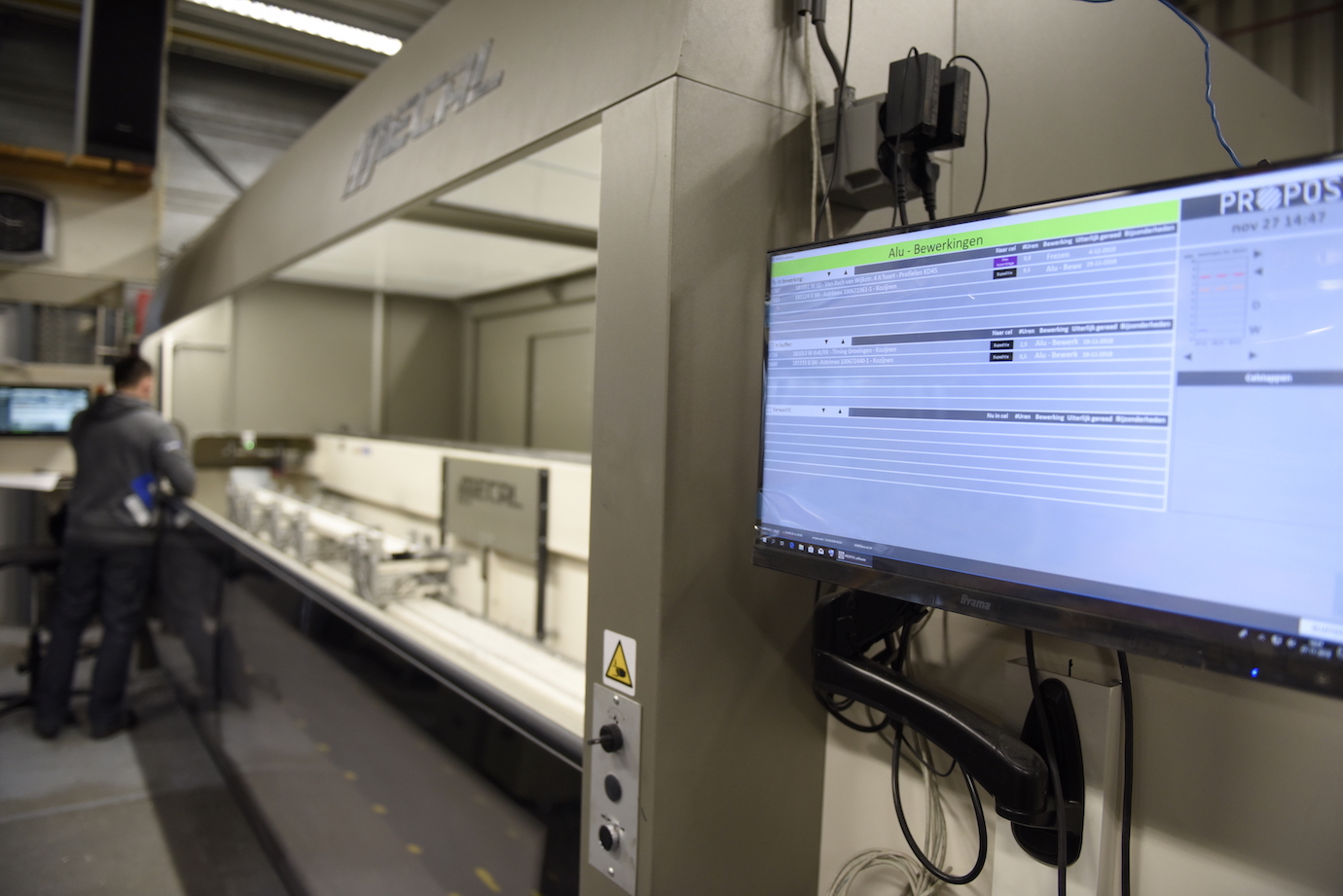 Customer case System Flex: shop floor control and automation of processes 2 - shop floor control system flex lead time
