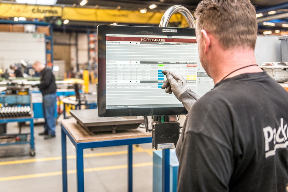 Packo Inox borgt kennis en kwaliteit met PROPOS 4 - propos shop floor control zelfstandige medewerker
