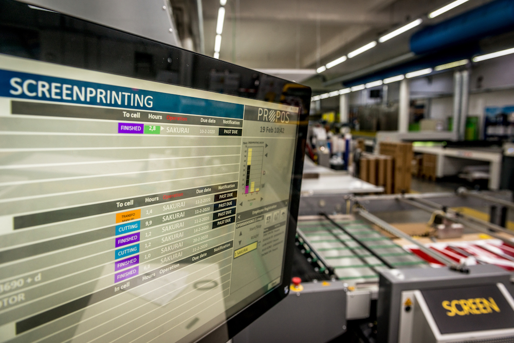 Productieprocessen automatiseren met de Custom Apps van PROPOS 5 - propos shop floor control met screen printing